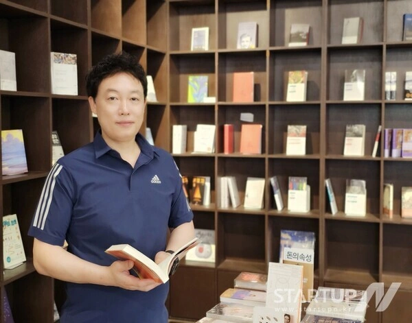 스타트업엔 인터뷰에 보도된 모두크린 노형철 대표